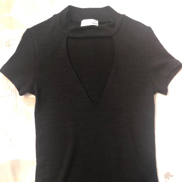 Wilfred free low v neck black tee - Picture 1 of 3